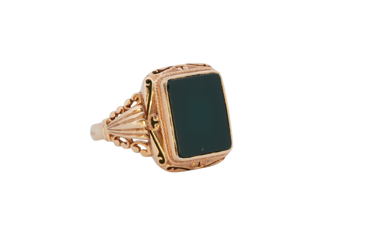 Hungarian 14K Yellow Gold Green Chalcedony Ring – Size 12