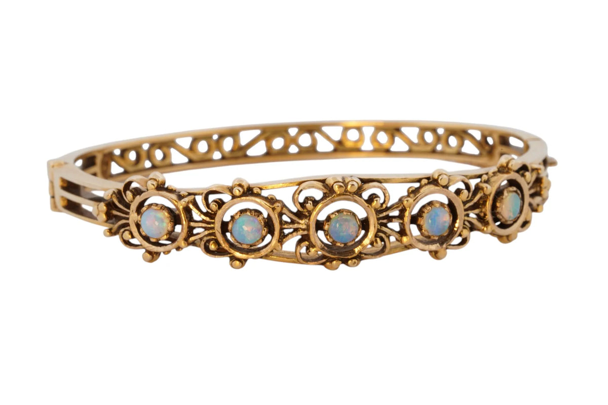 Vintage Handmade 14K Yellow Gold Opal Bangle Bracelet — interactive 360° view